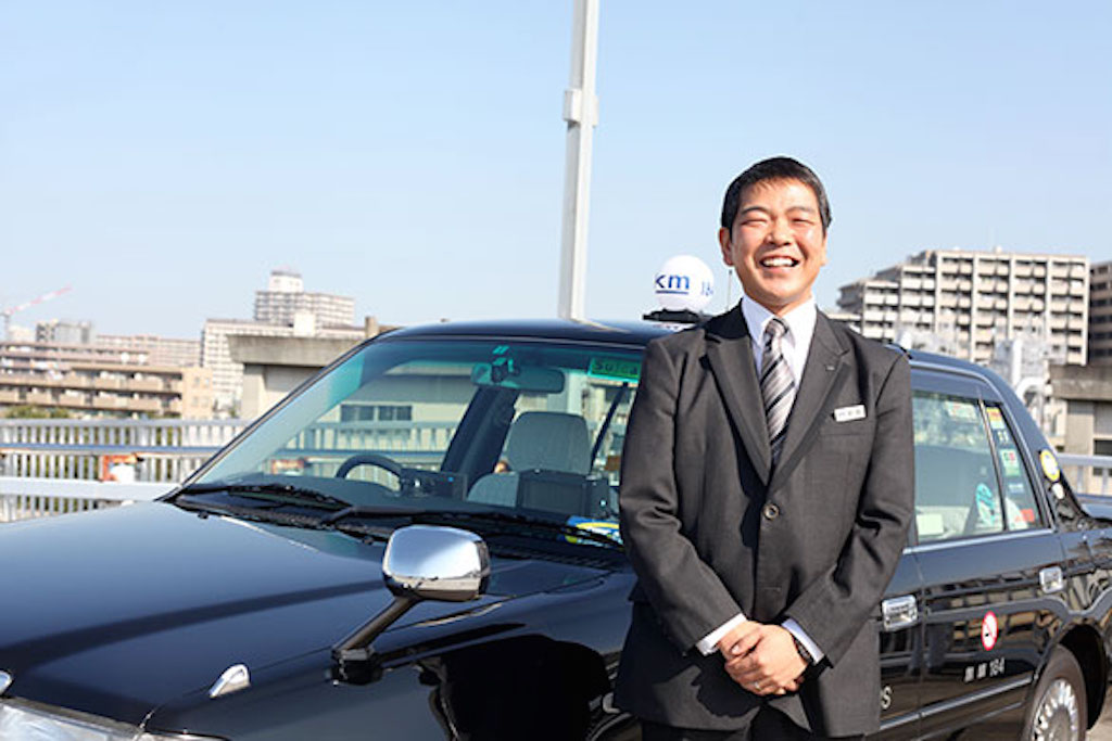 国際自動車kmタクシーのタクシードライバー平井さん