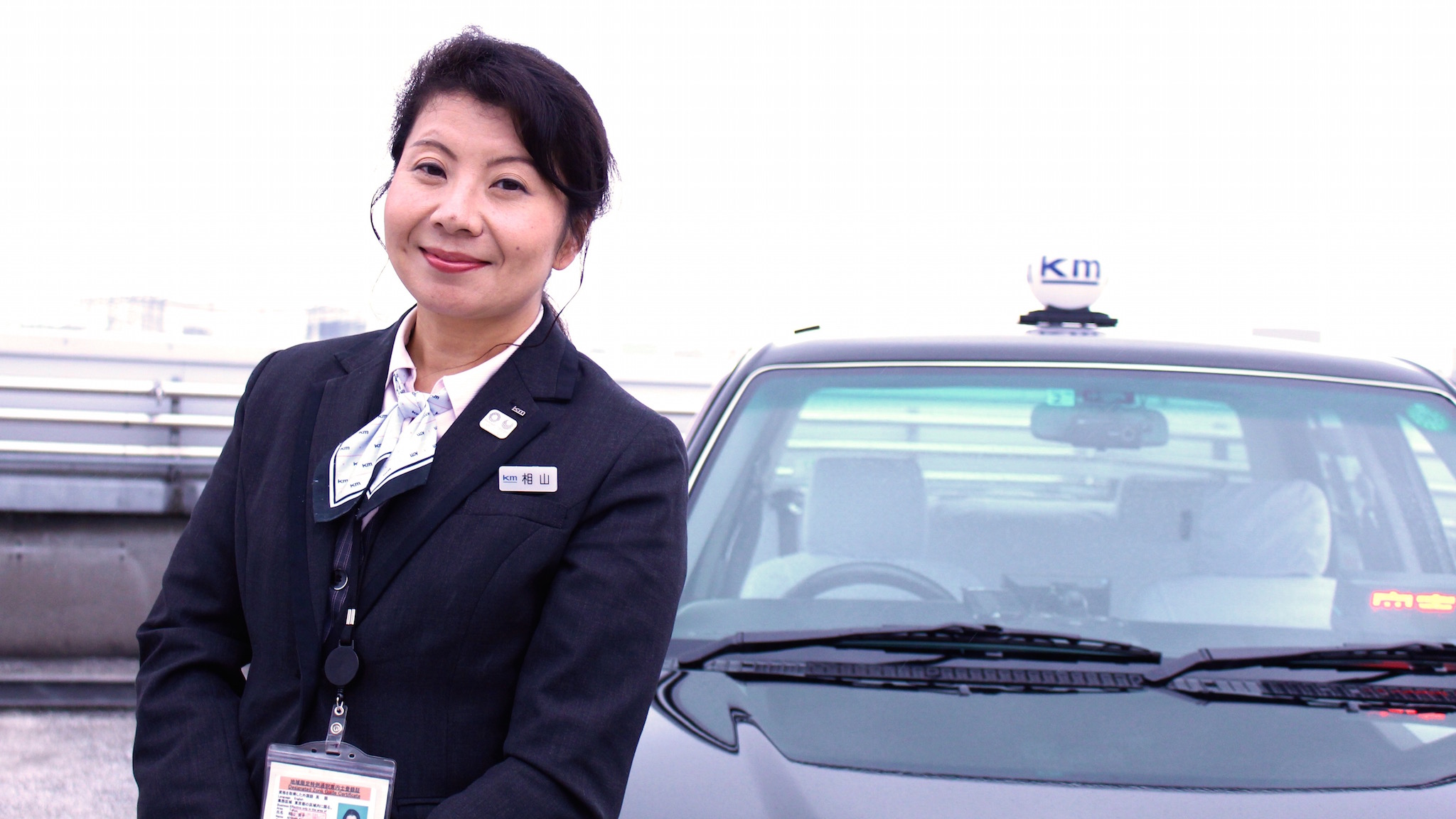 40代で転職して活躍中！英語で観光案内する女性タクシードライバーにインタビュー