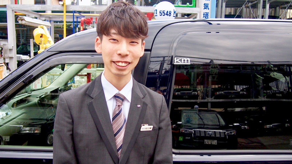 美容師からの転職の狙い目はタクシードライバー！月給17万円UP、旅行も楽しめています！