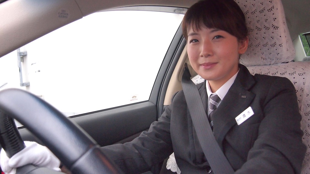 運転好きな女性必見！二種免許試験に5回落ちた問題児でもハイヤードライバーを楽しく続けられている3つの理由