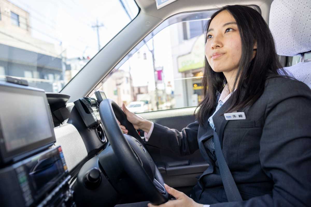 青森から東京へ就職。道を知らなかった新卒ドライバーがぐ〜んと成長できたのは、なぜ?