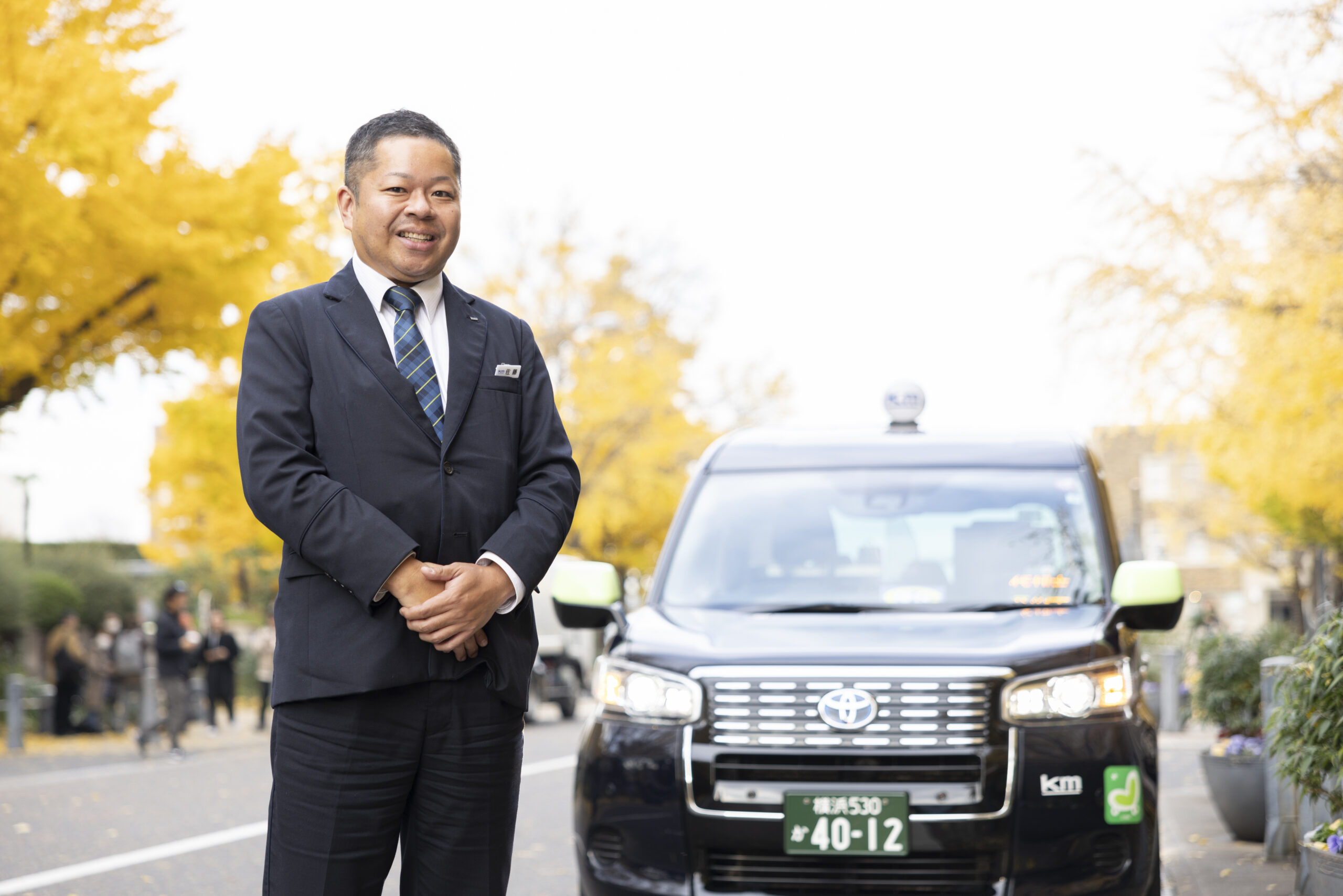中古車販売業界から、タクシー業界への転職。中途入社で活躍中のタクシードライバーが語る、国際自動車（ｋｍタクシー）「即決」の理由。