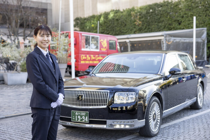 新卒　女性　ドライバー　国際ハイヤー